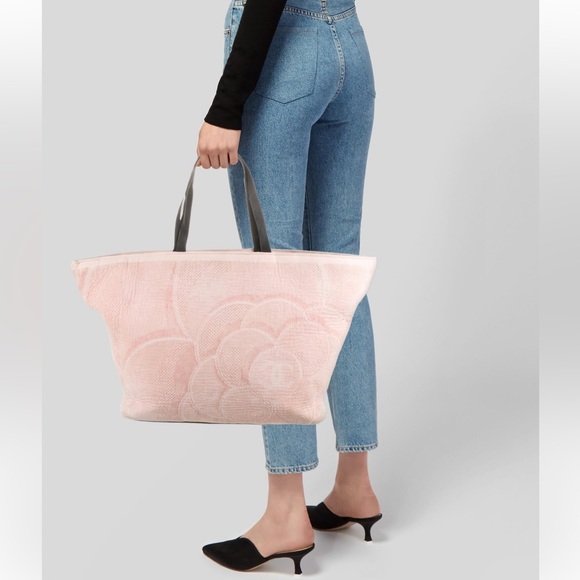 Chanel terry cloth camellia tote - Picture 2 of 11
